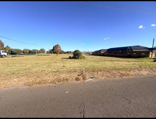 LAND FOR SALE IN ERASMIA